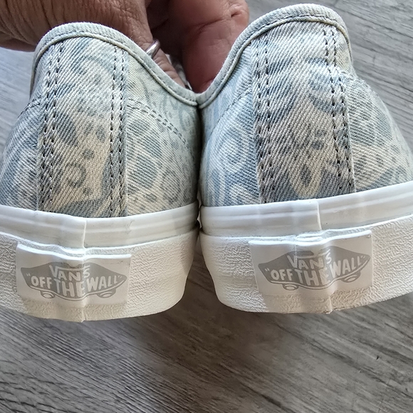 Vans Cream and Pale Blue Floral Pattern Sneakers - Picture 6 of 8